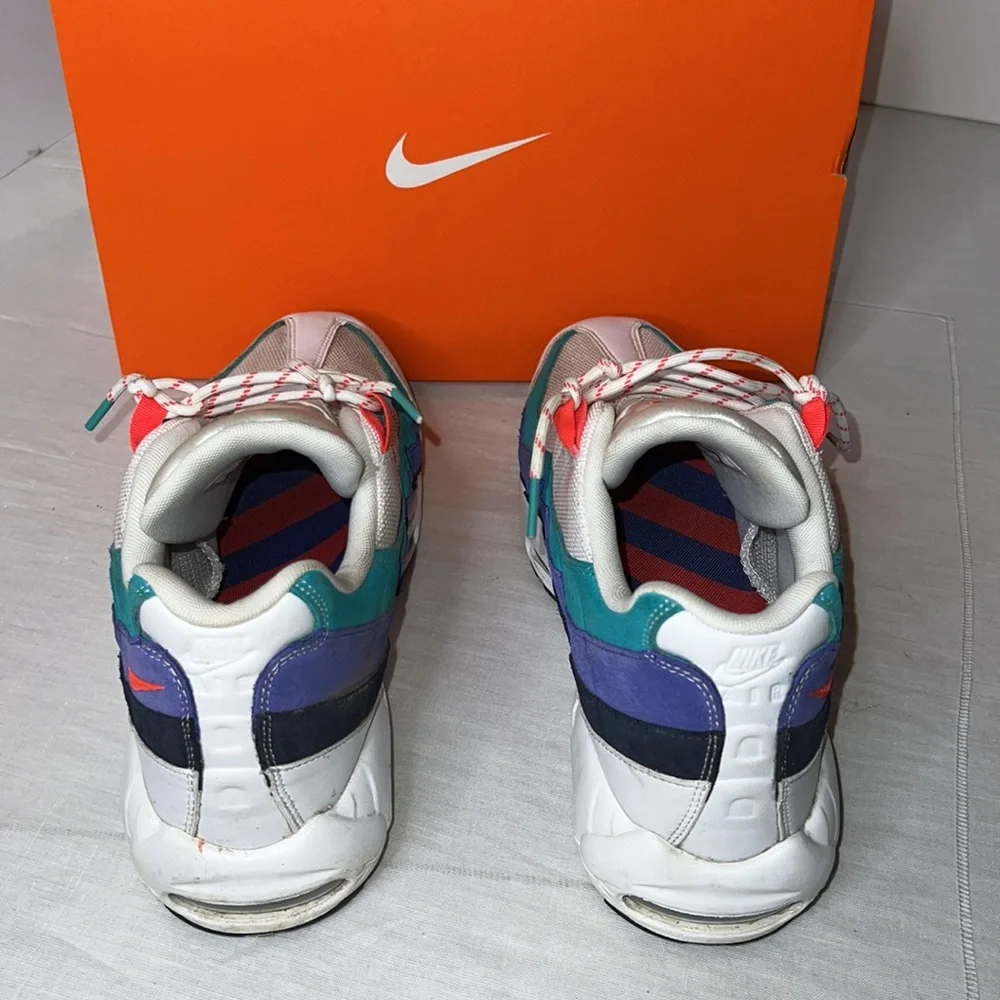 EUC Nike Air Max 95 - SIZE 12 AV7939-100 Discover Your Flash Crimson Jade OG QS - Picture 5 of 7